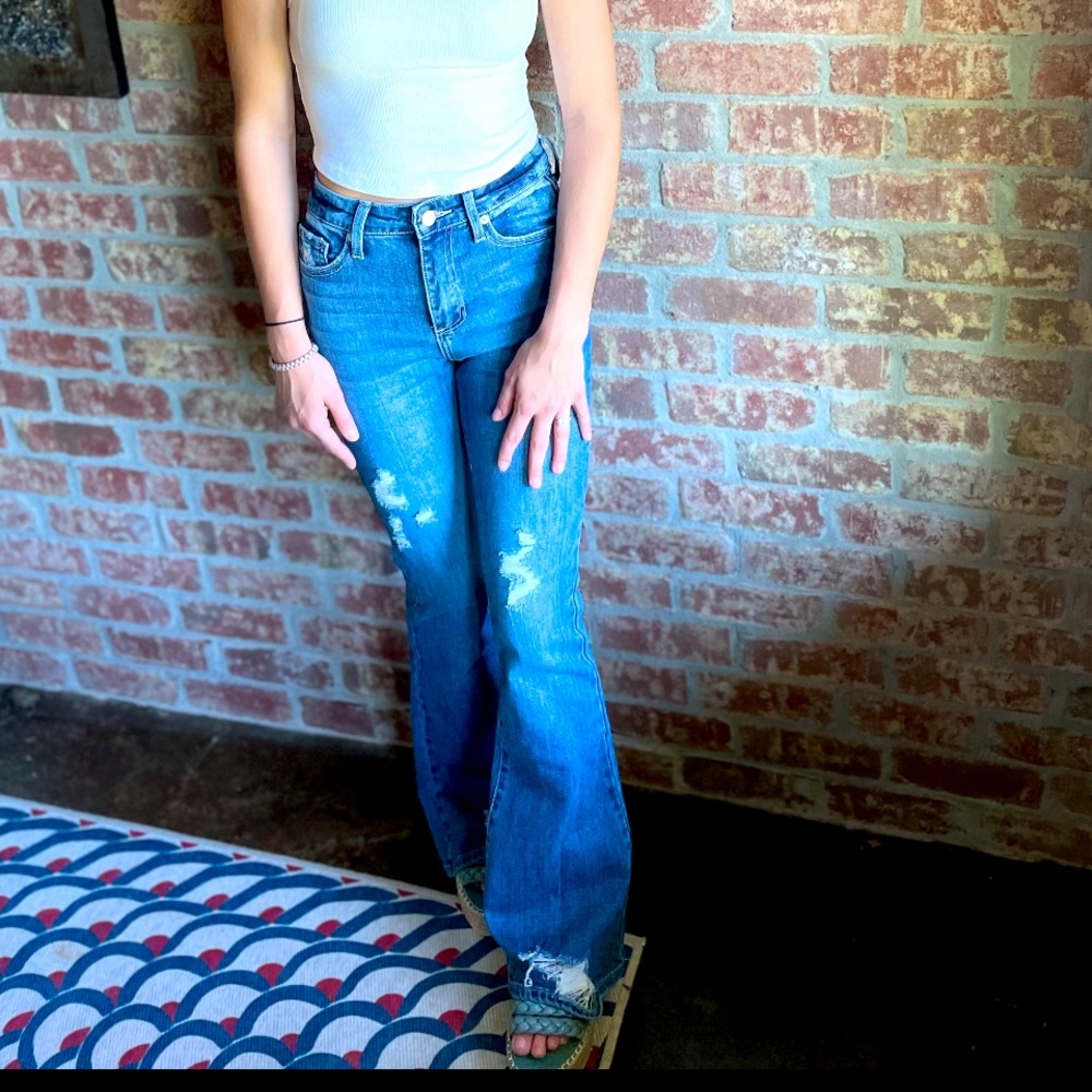 Ceros Distressed Flare Jeans
